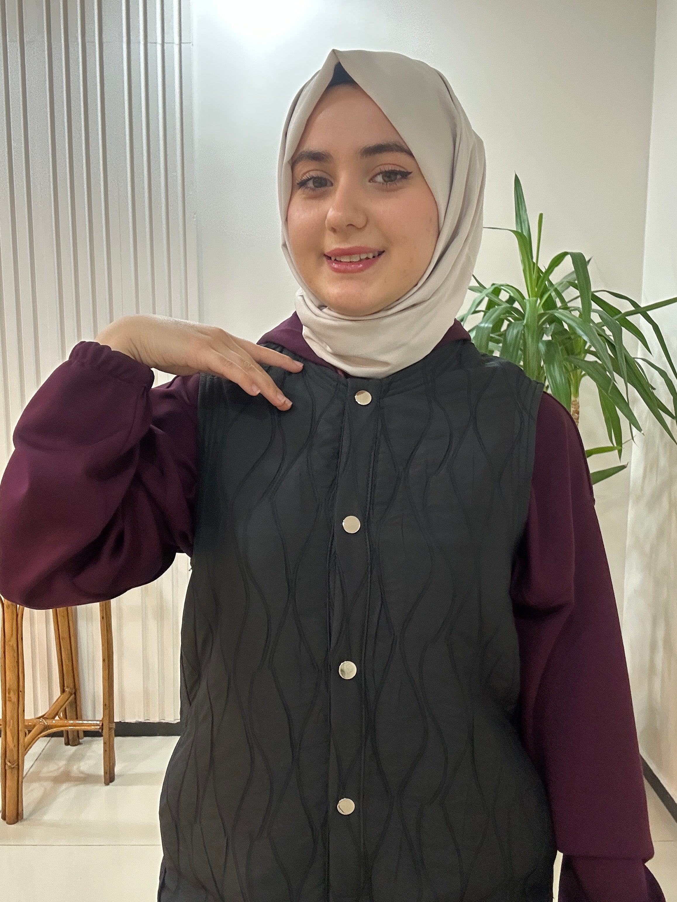 Dokuma Kapitone Yelek Krem Renk