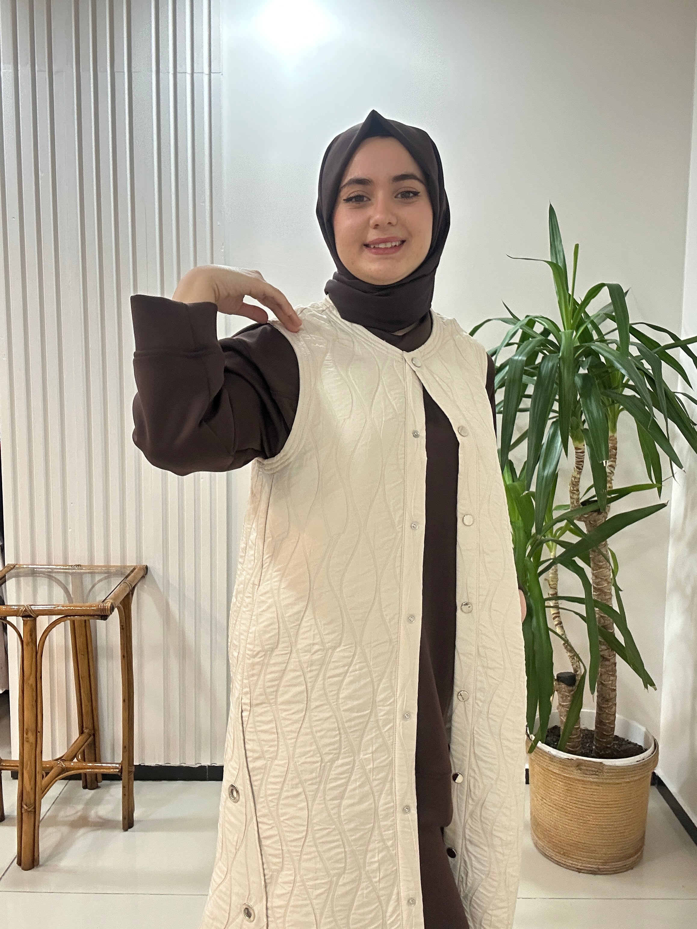 Dokuma Kapitone Yelek Krem Renk