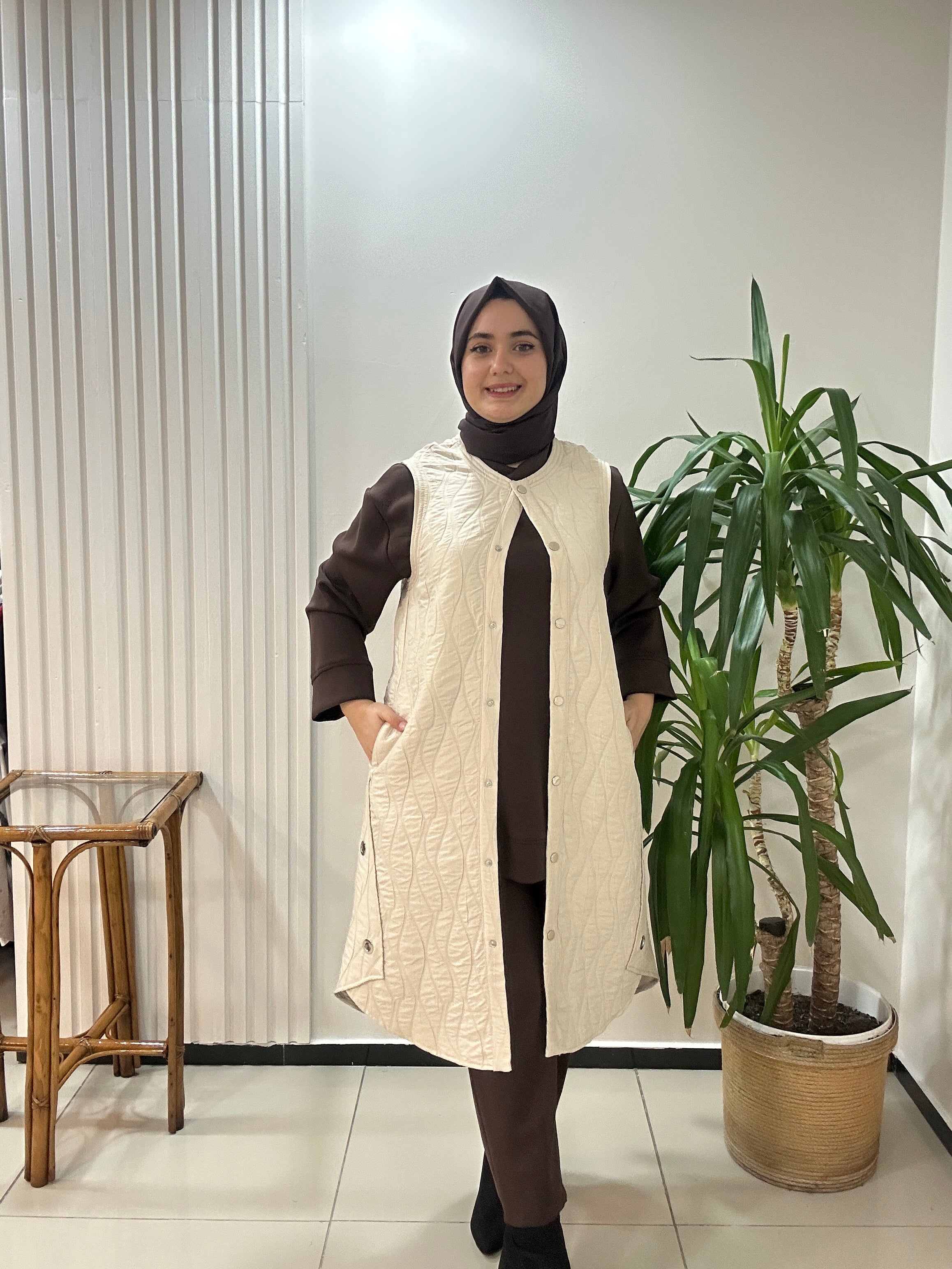 Dokuma Kapitone Yelek Krem Renk