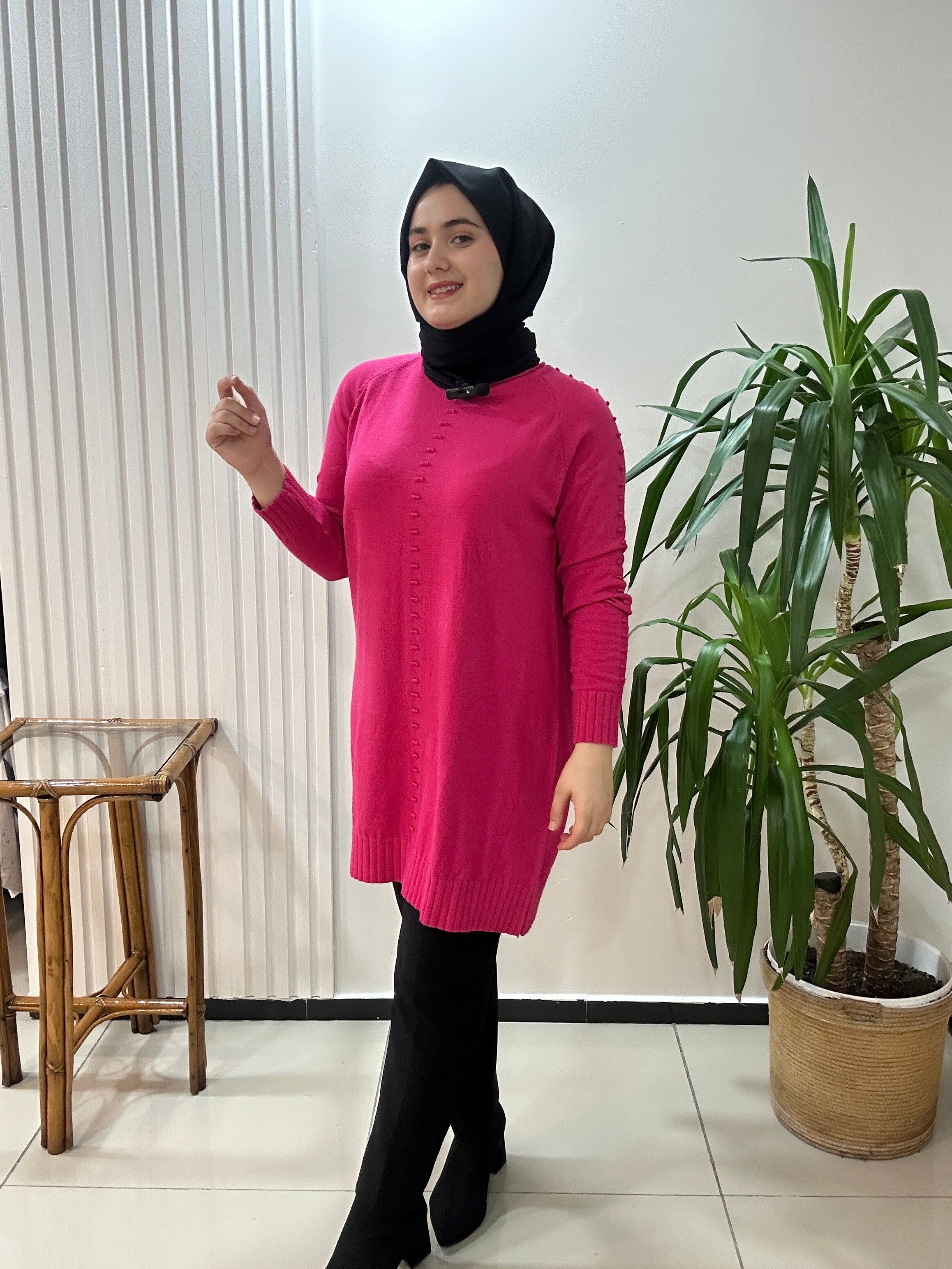 Minimal Desenli Yün Tunik  Siyah