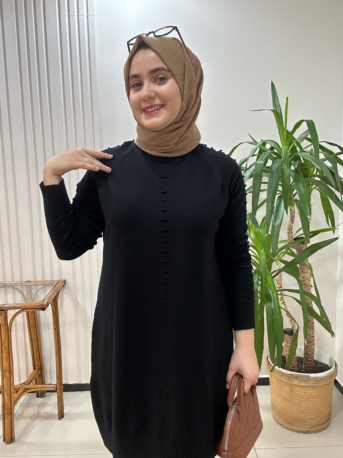 Minimal Desenli Yün Tunik  Siyah