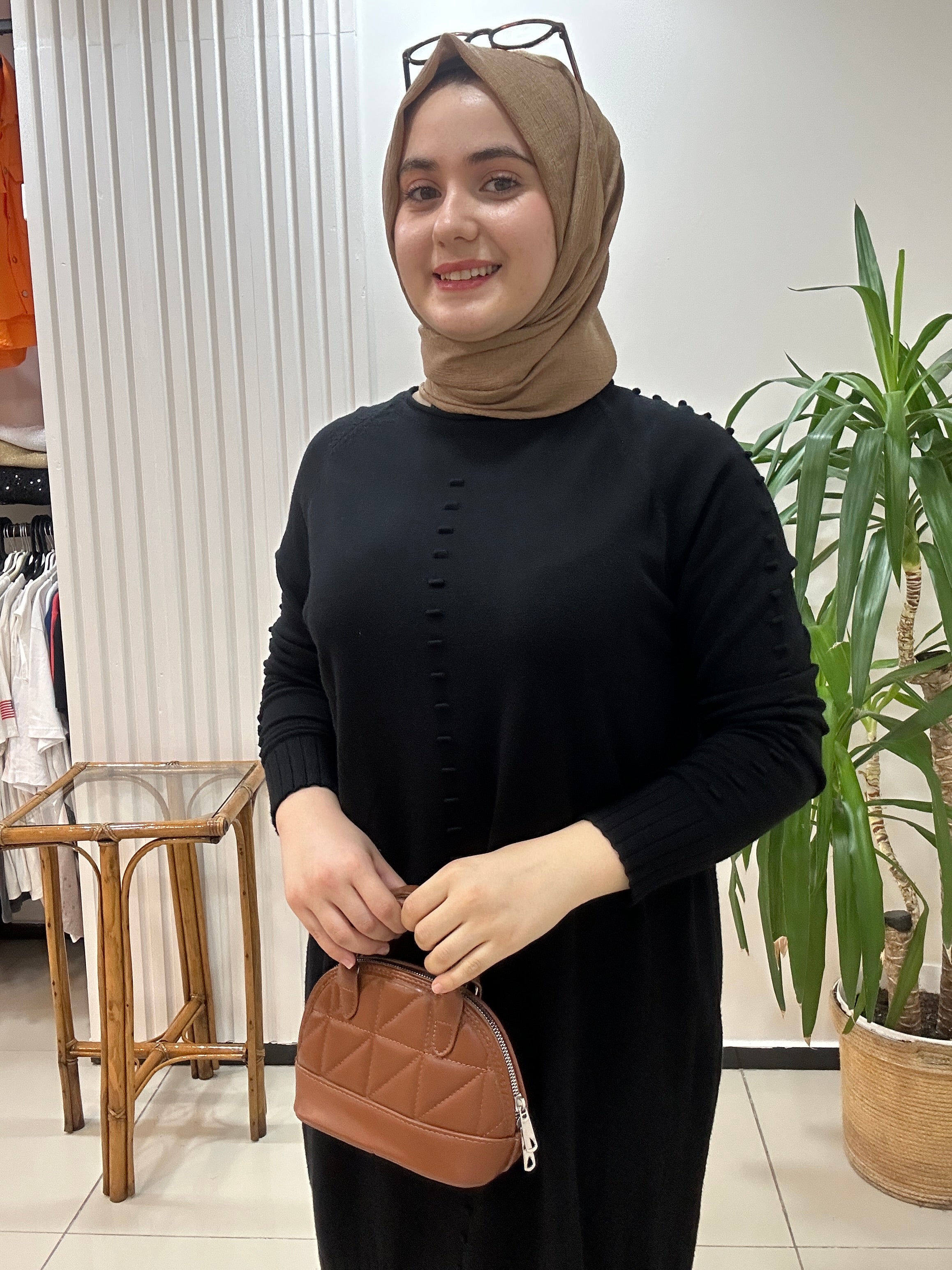 Minimal Desenli Yün Tunik  Siyah