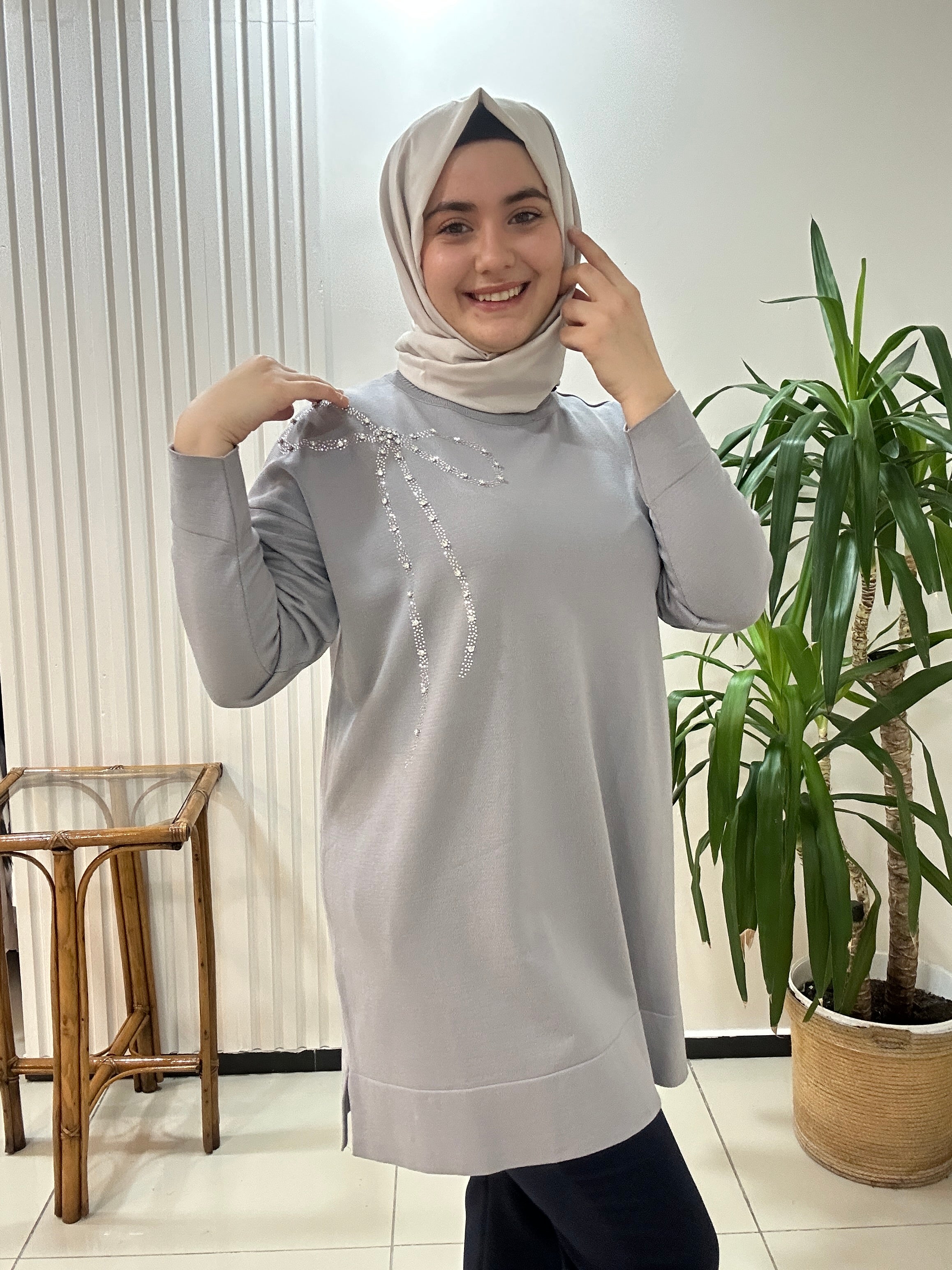 Fiyonk Taşlı Merserize Tunik Gri