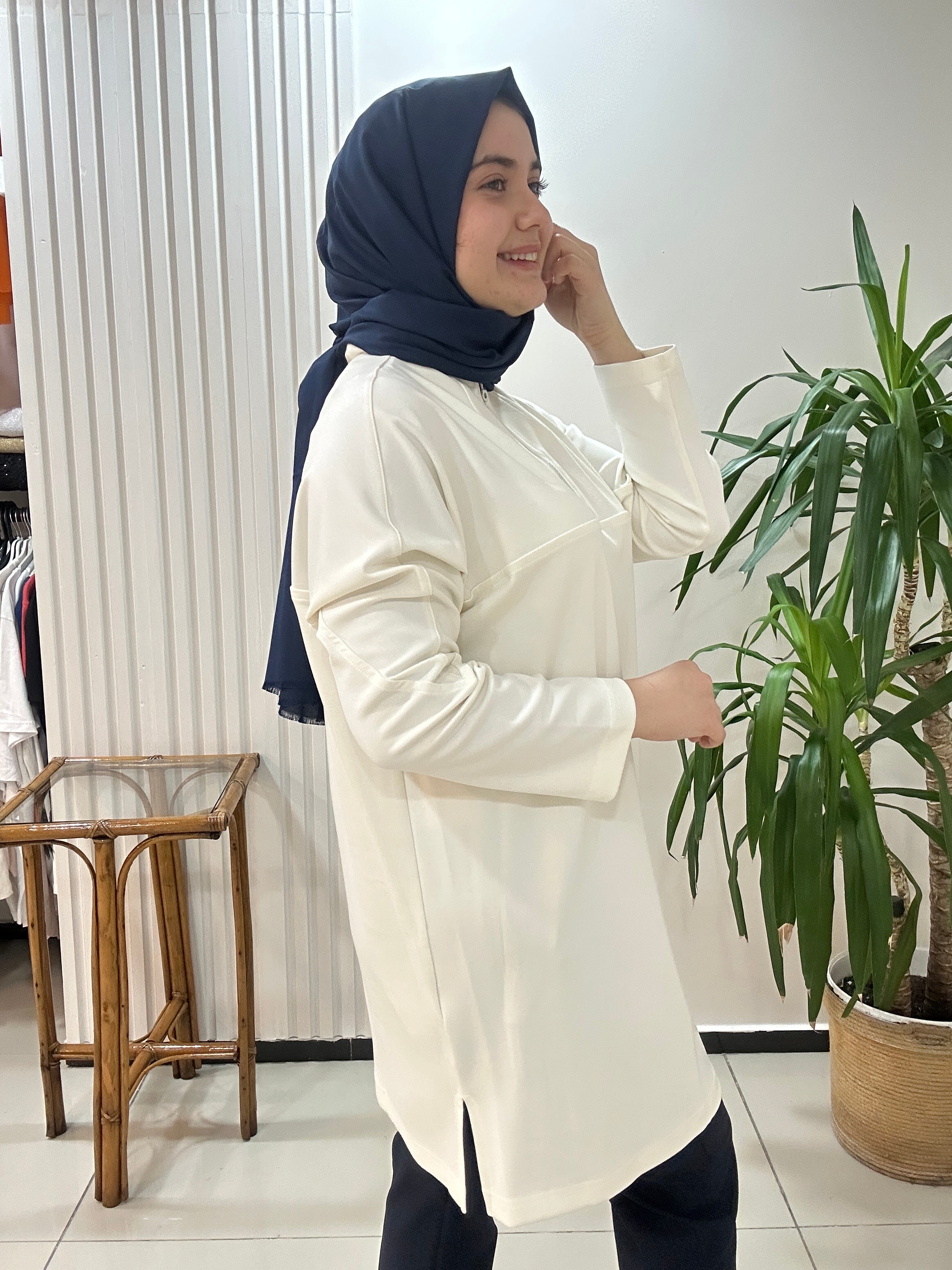 Yakası Fermuarlı Sweat BEYAZ