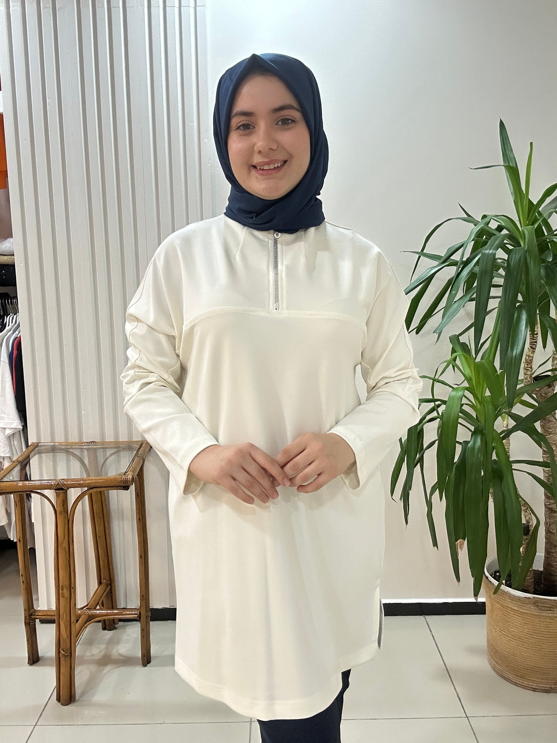 Yakası Fermuarlı Sweat BEYAZ