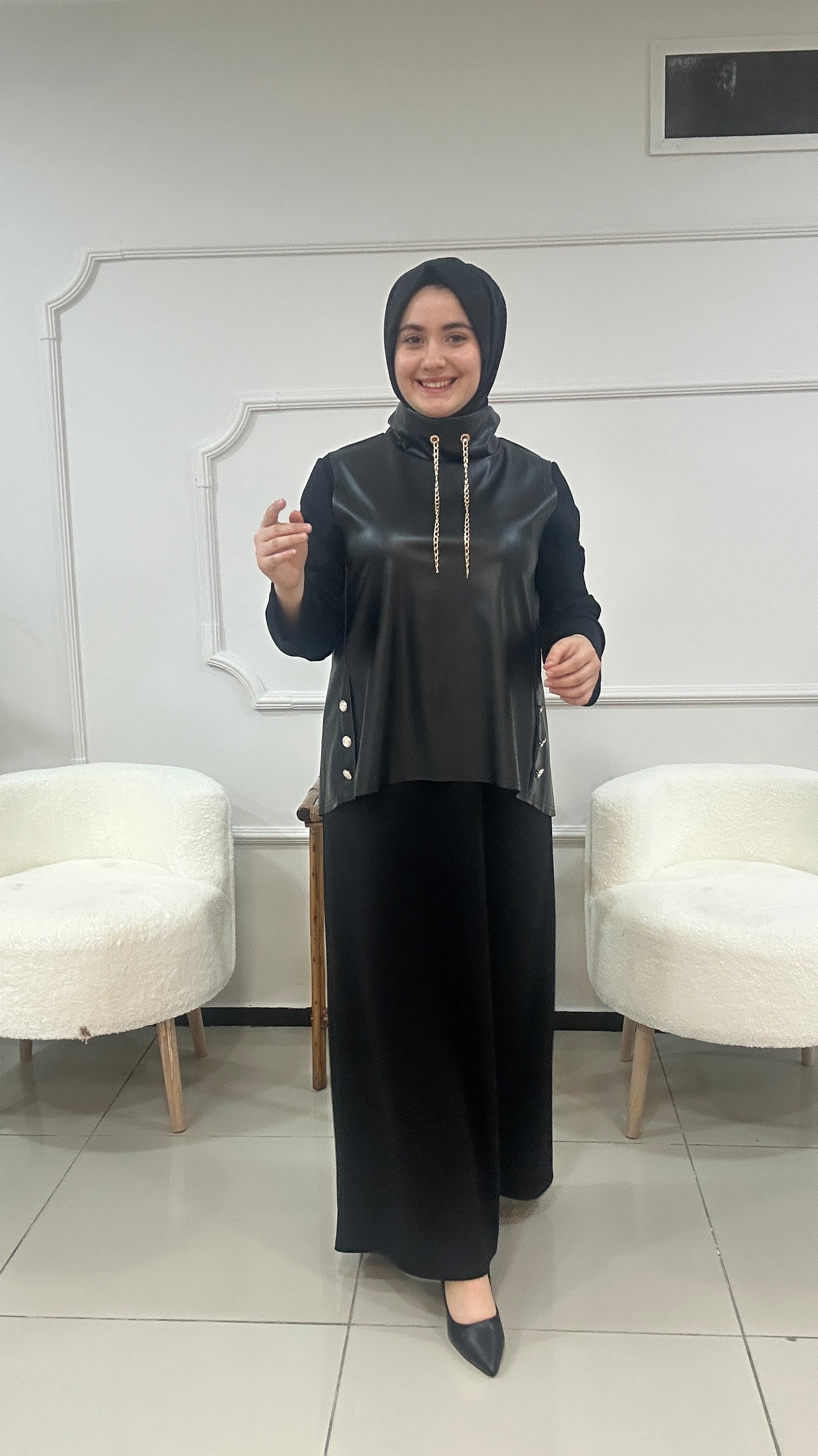 Deri Detaylı Elbise