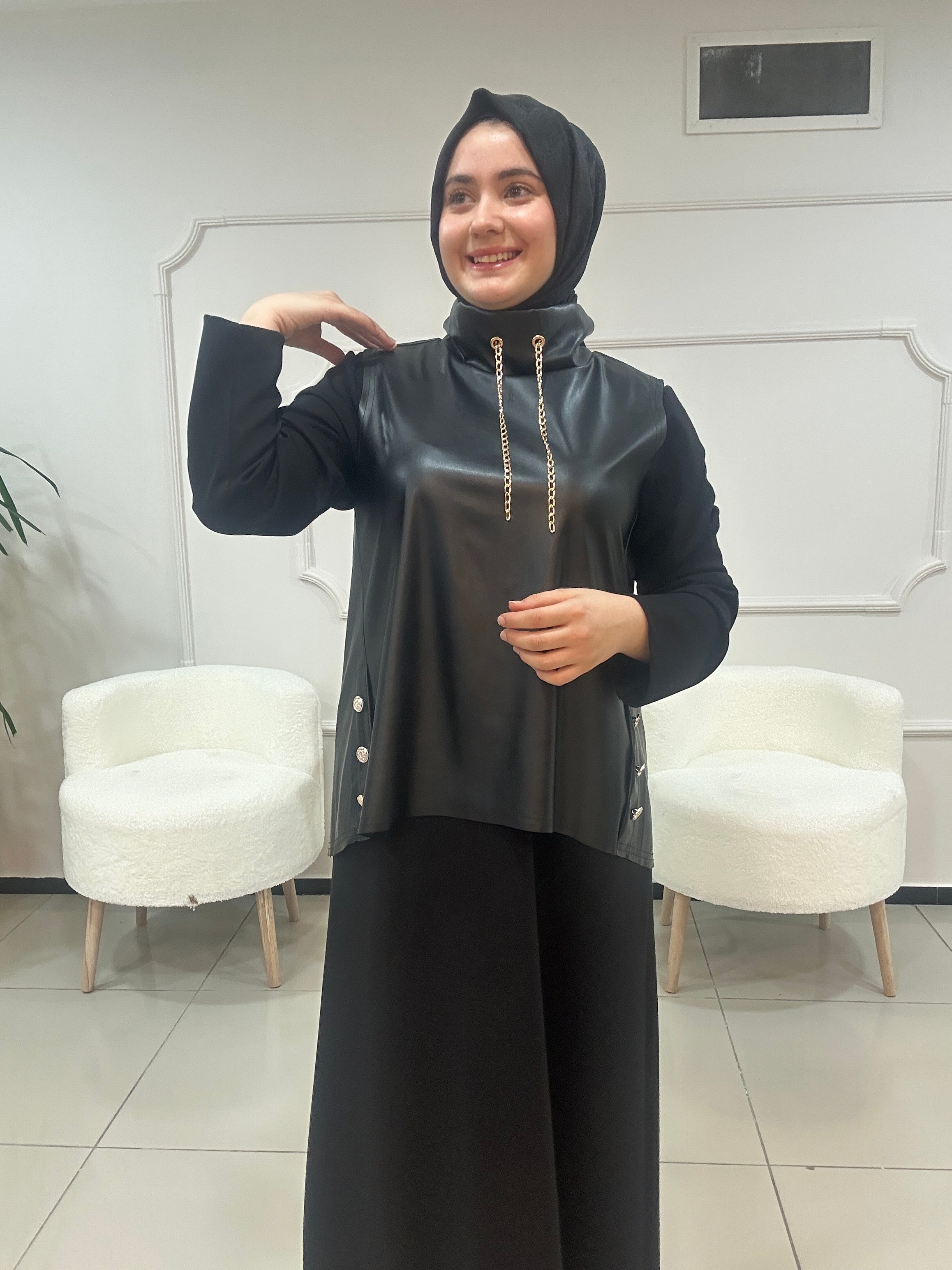 Deri Detaylı Elbise