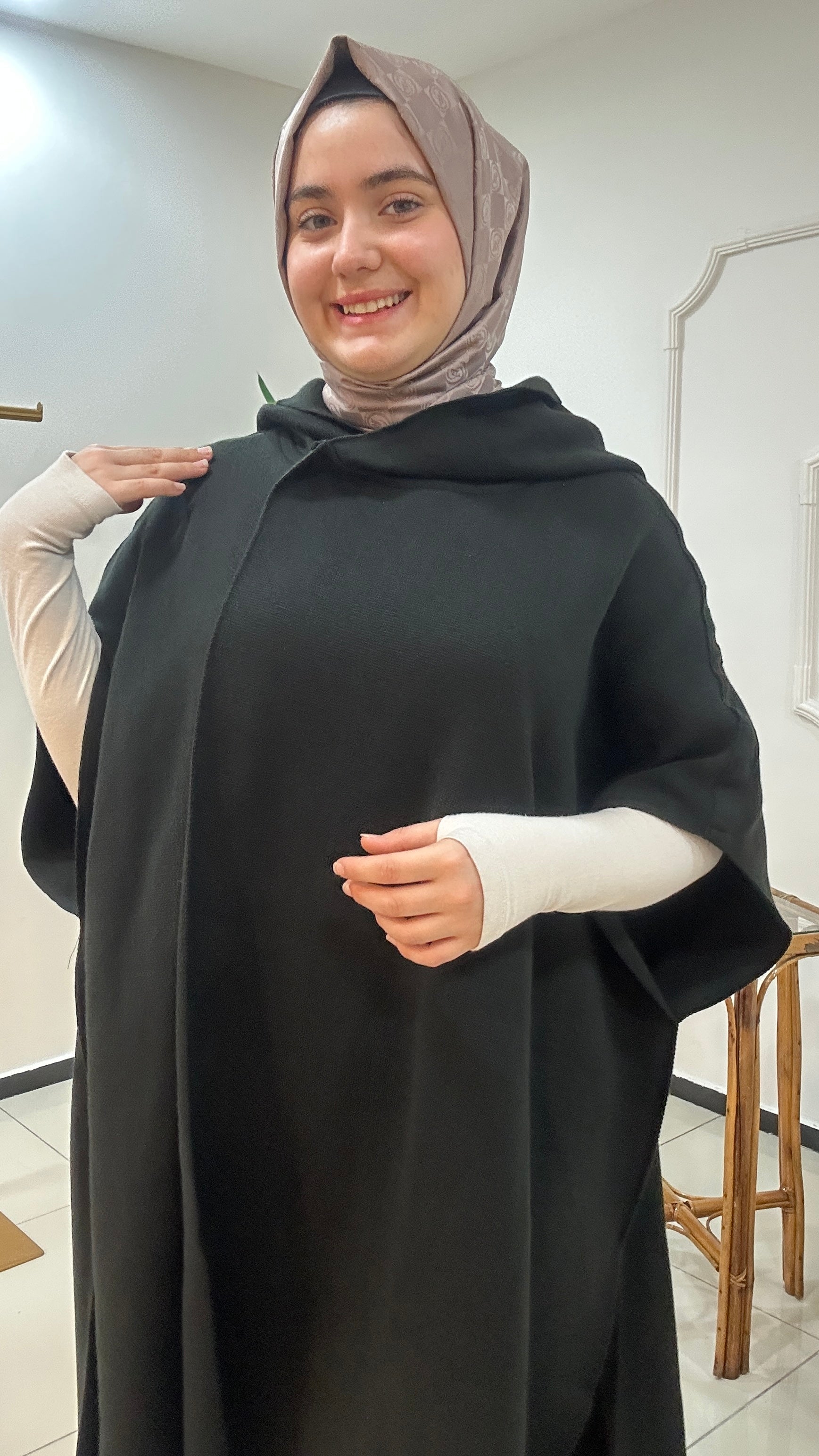 Kapşonlu Çelik Örgü Panço