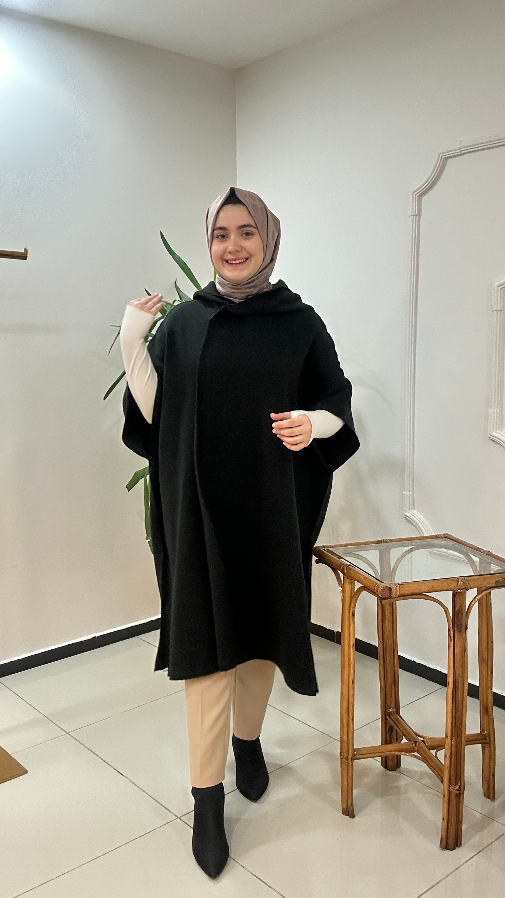 Kapşonlu Çelik Örgü Panço