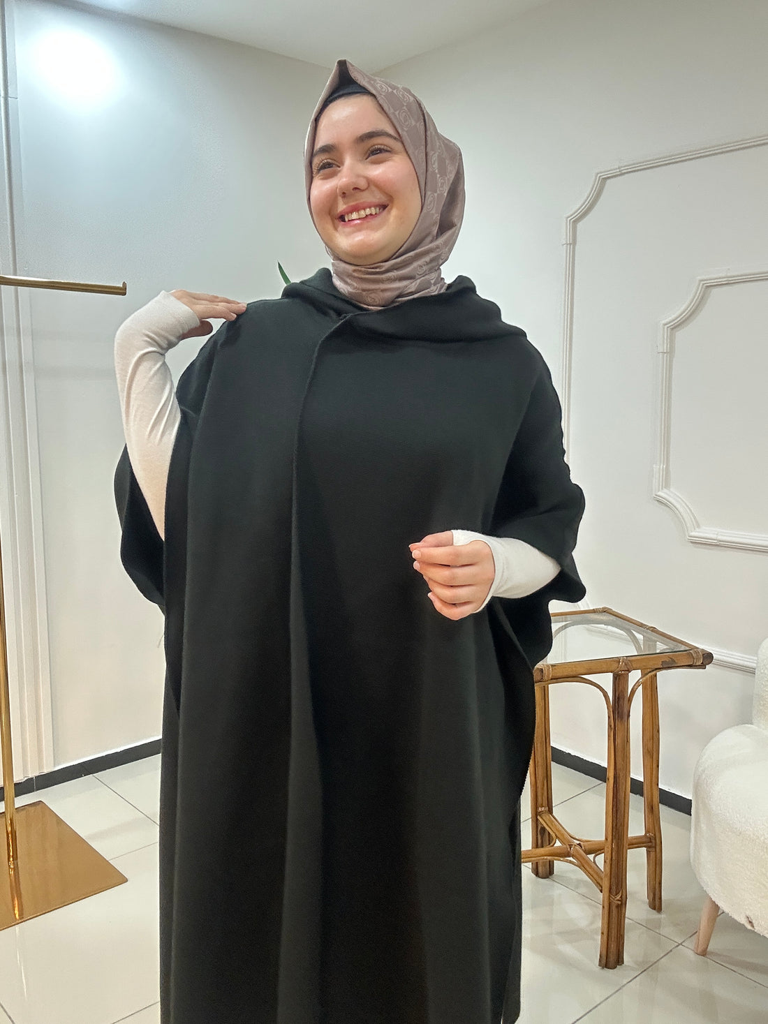 Kapşonlu Çelik Örgü Panço