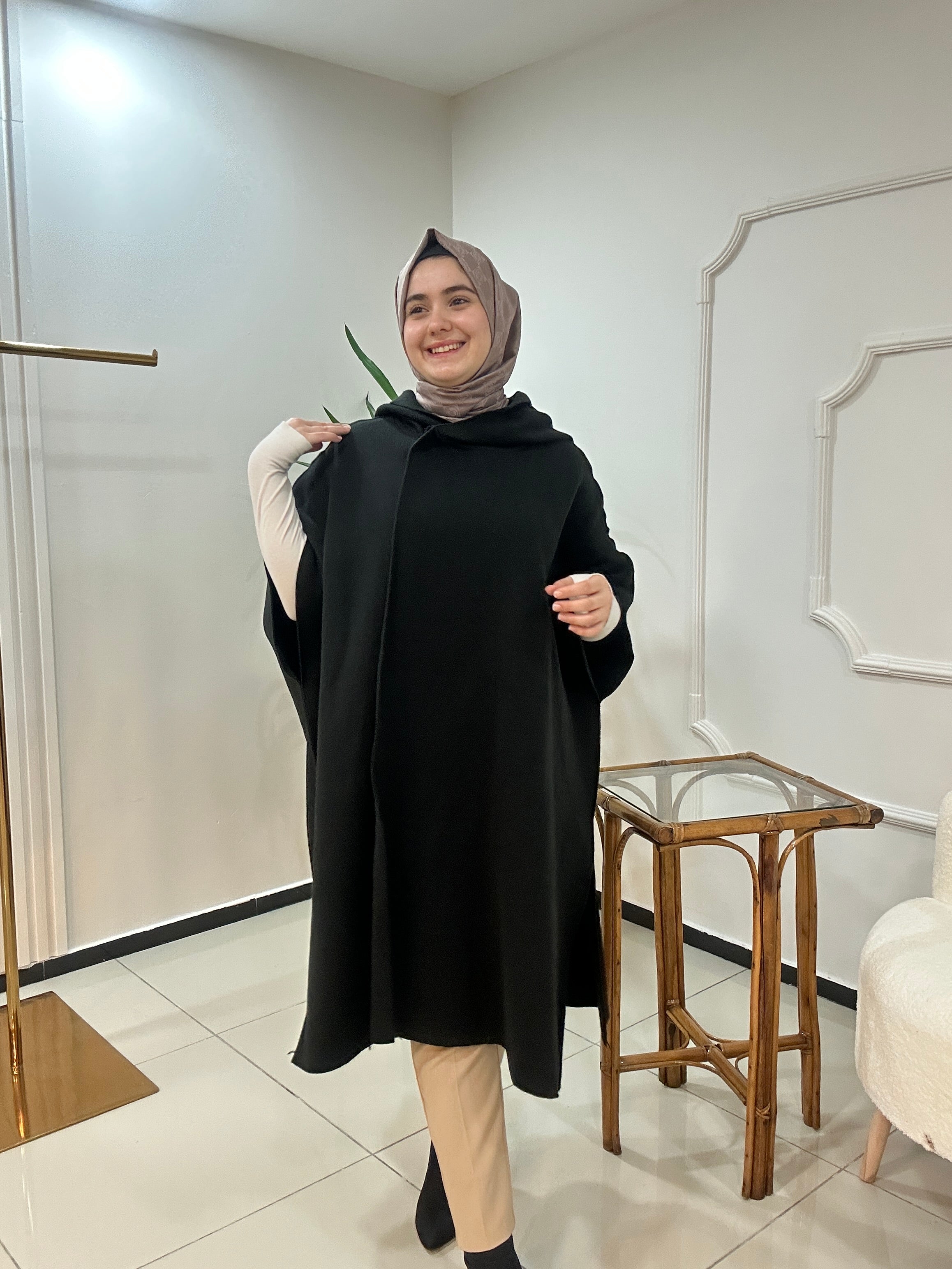 Kapşonlu Çelik Örgü Panço