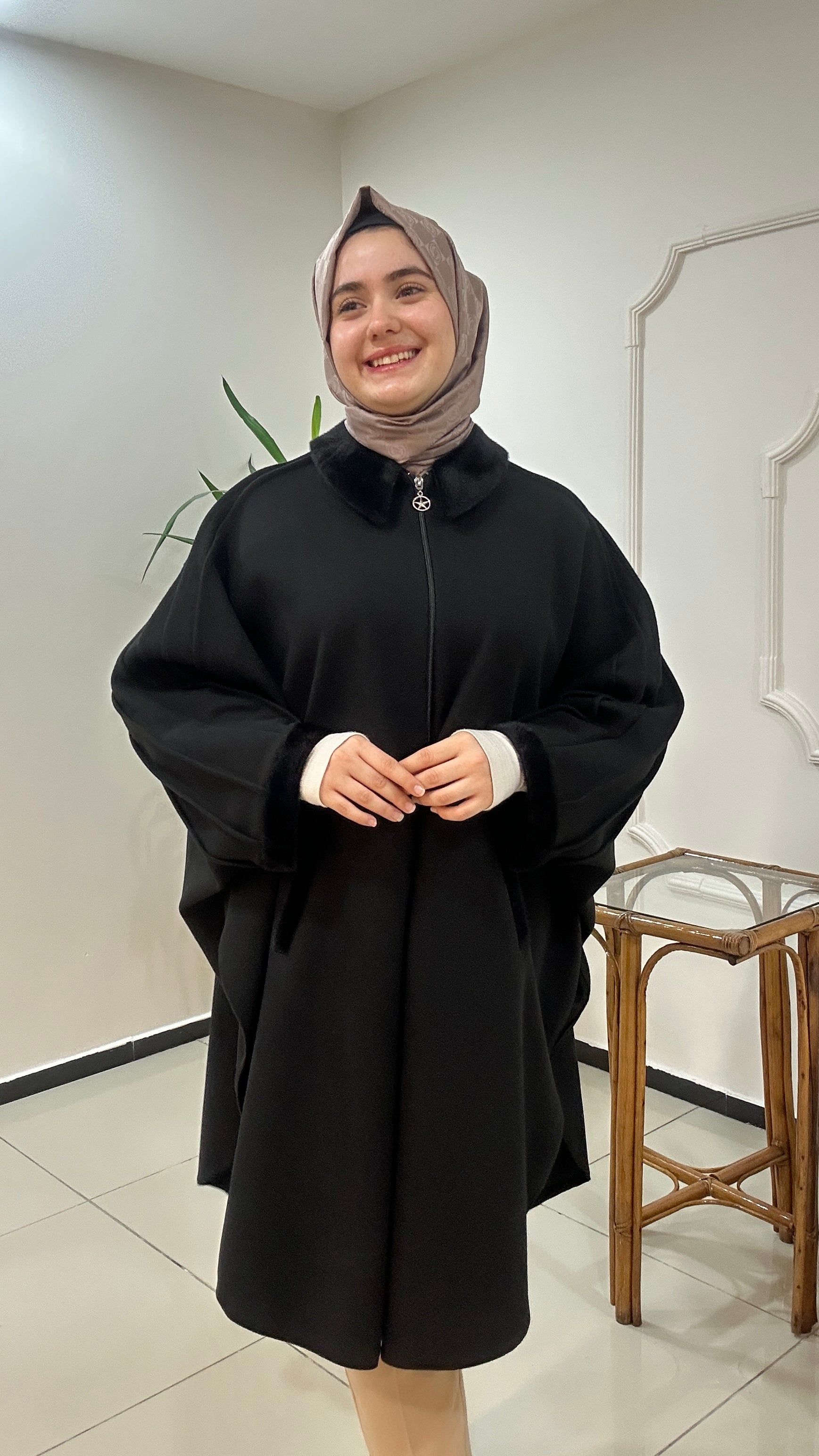 Kolları Nervürlü Kaşe Panço