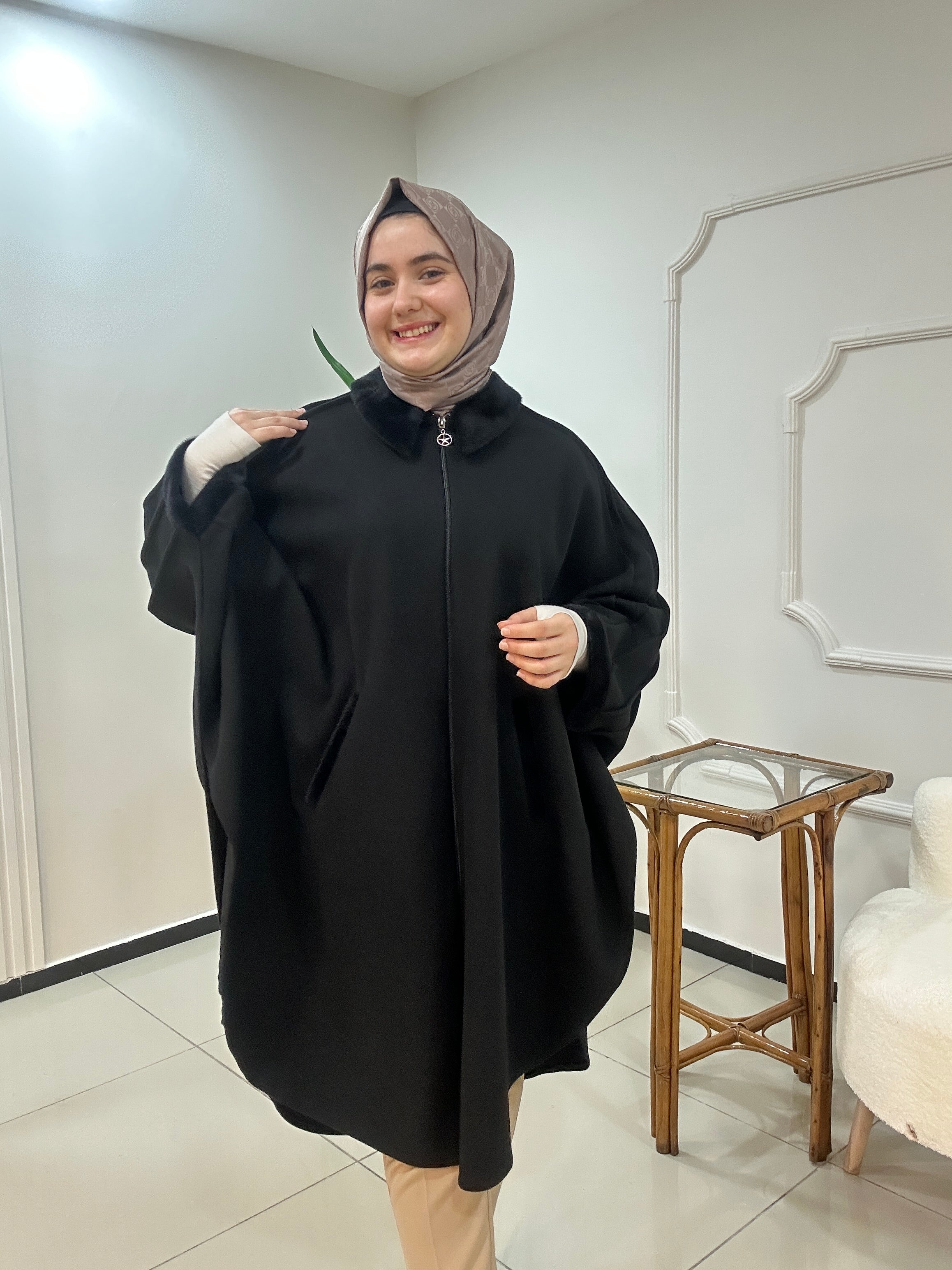 Kolları Nervürlü Kaşe Panço