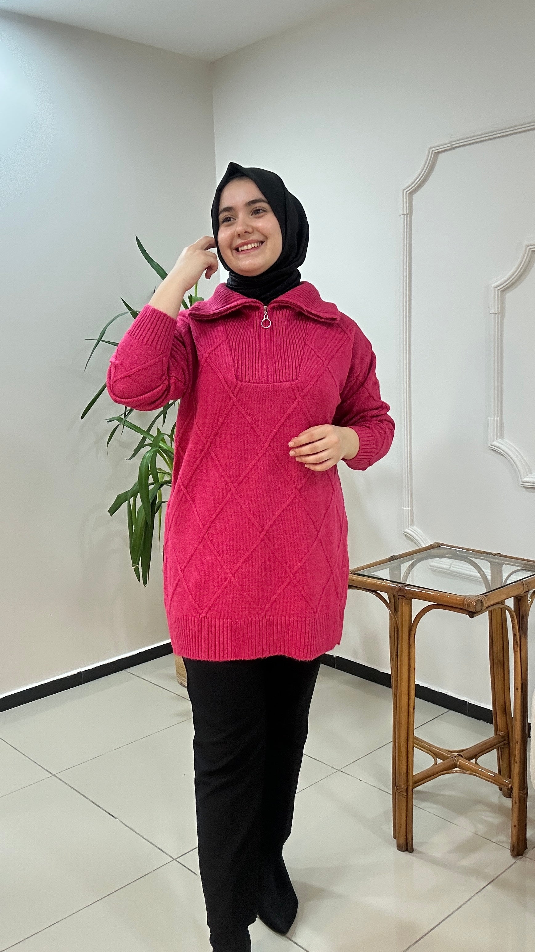 Yakası Fermuarlı Yünlü Triko