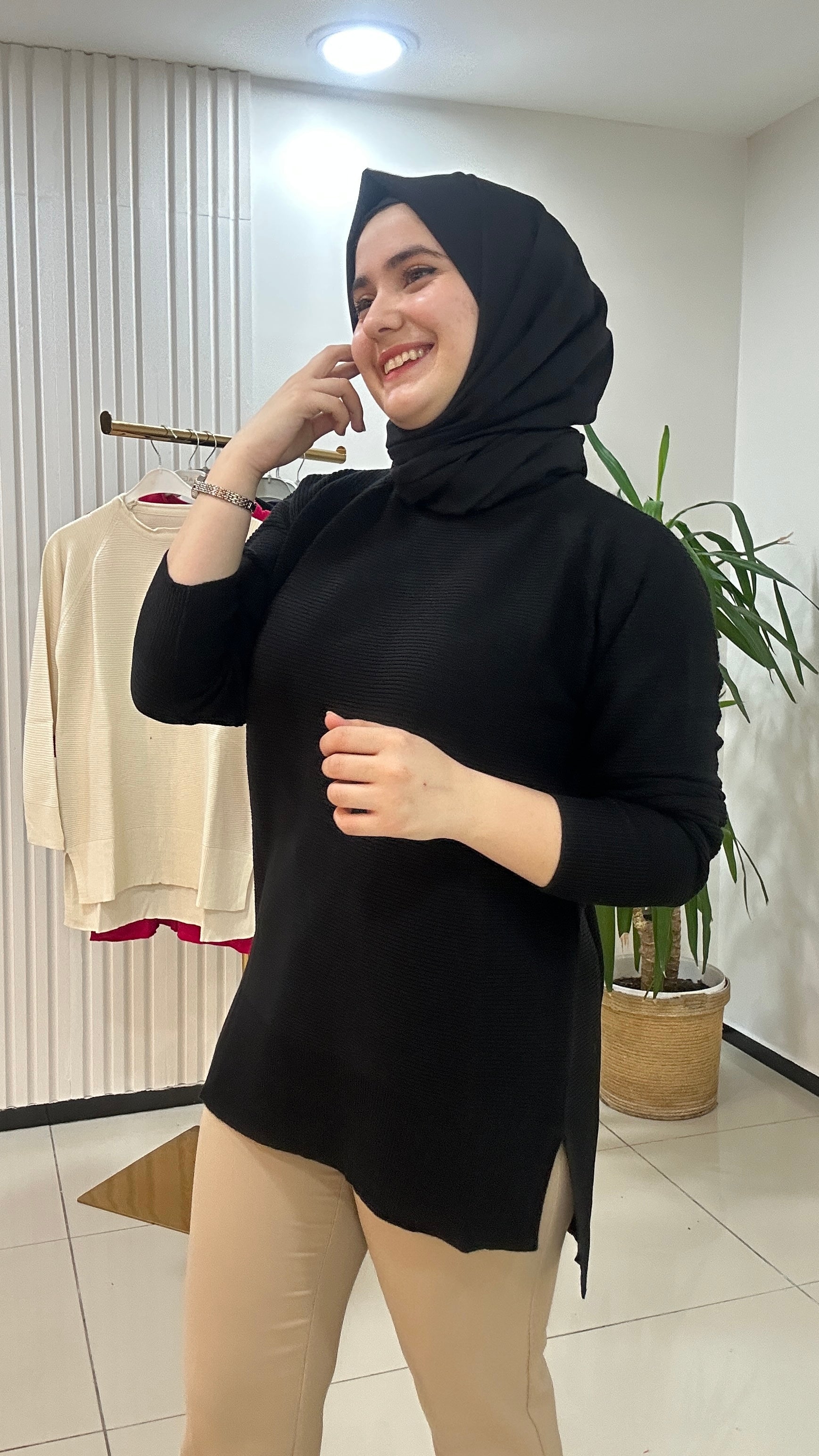 Yırtmaçlı Triko