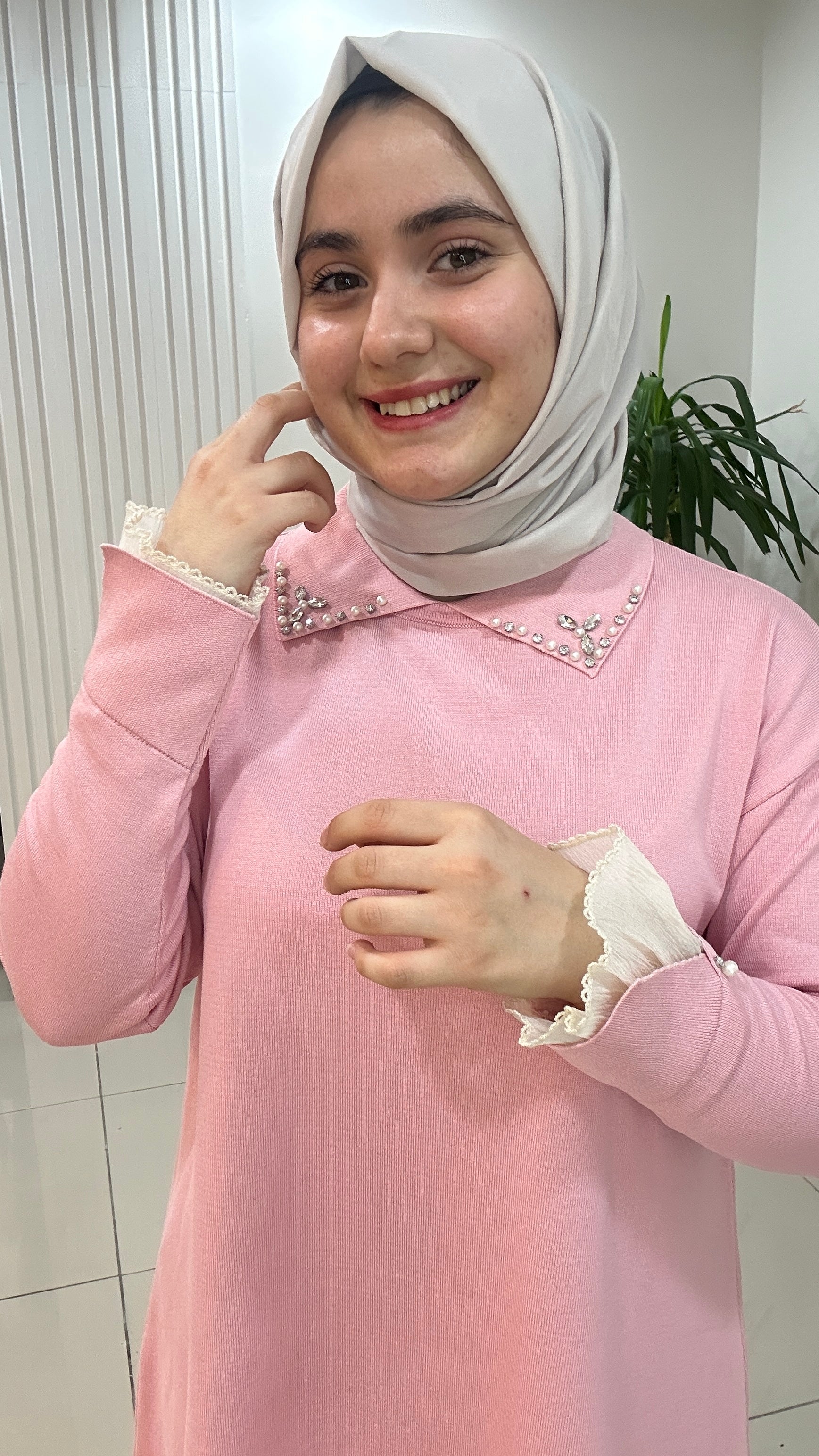 Kol Ucu Dantel Detaylı Merserize Tunik