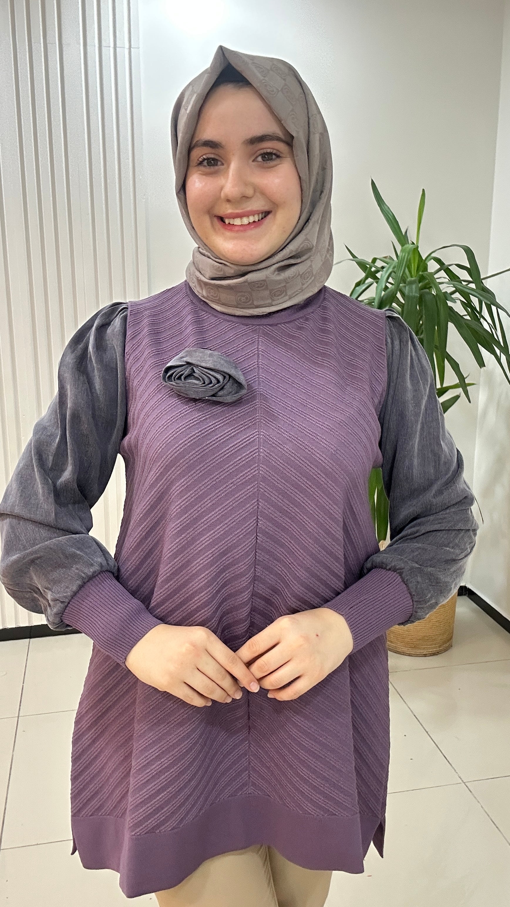 İpek Kupra Merserize Tunik Gül Broşlu