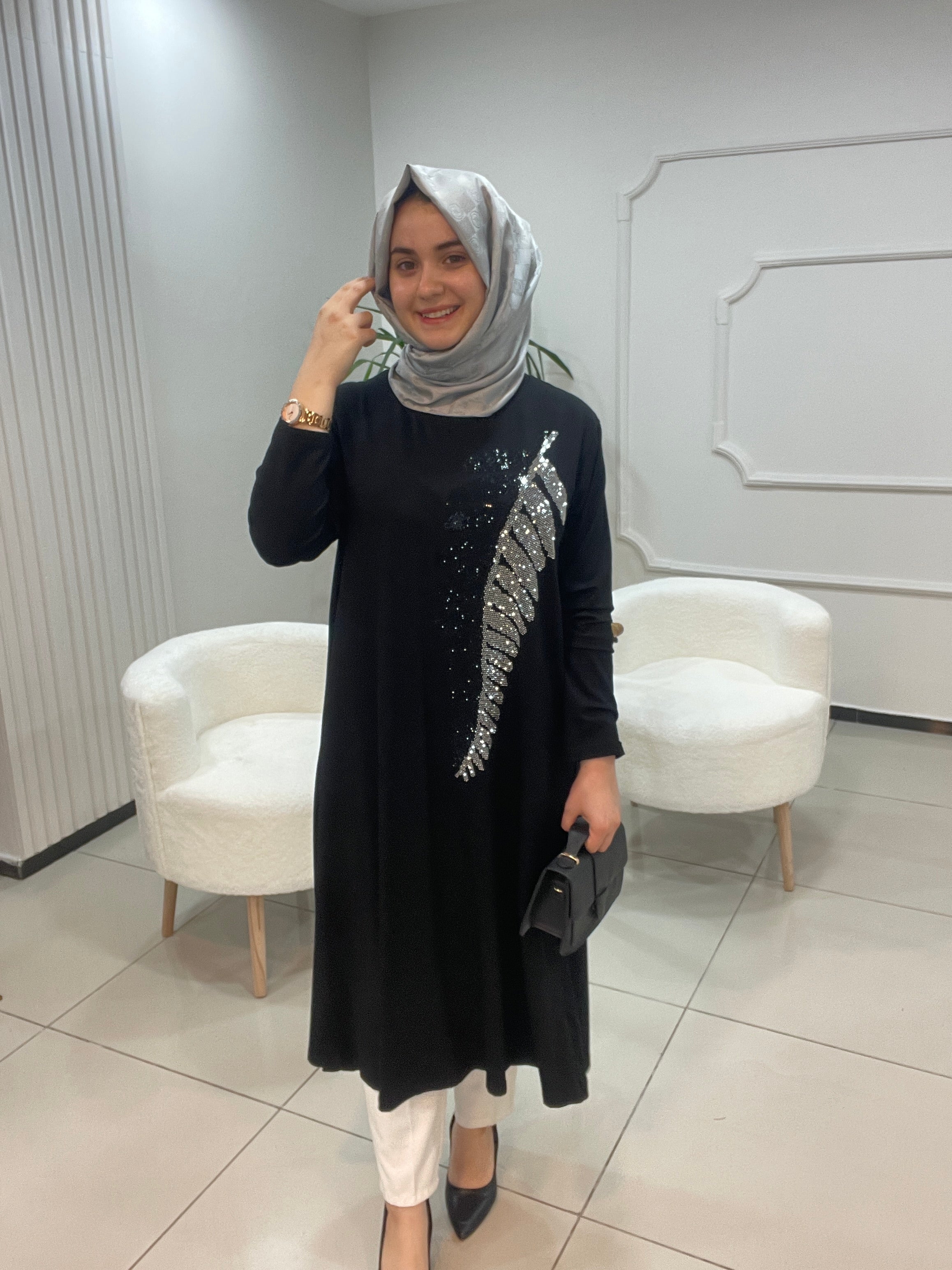 Taş Detaylı Tunik