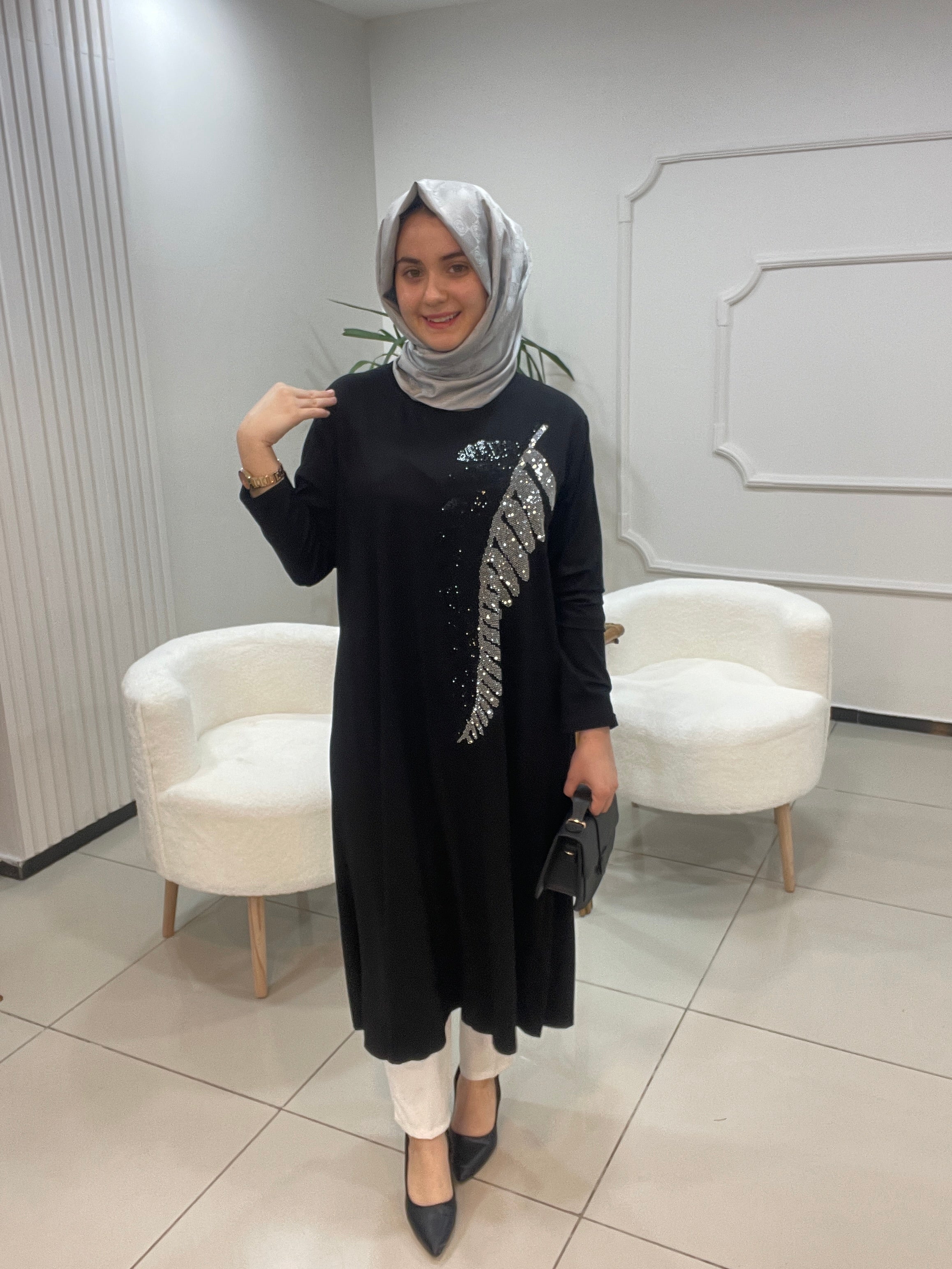 Taş Detaylı Tunik