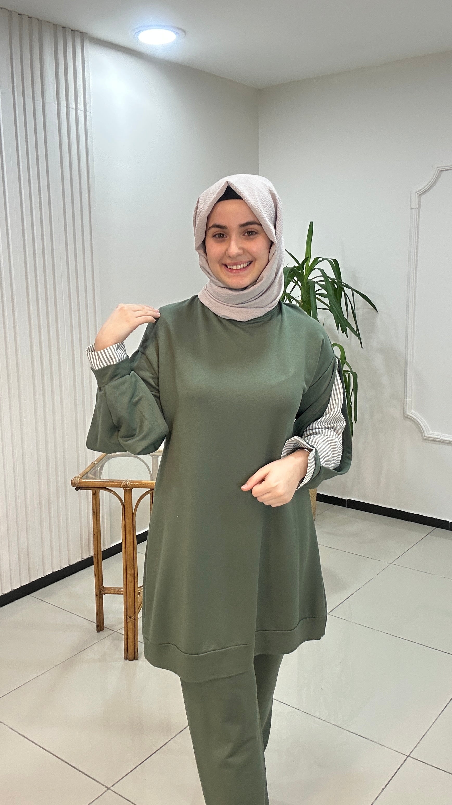Kol detaylı iki iplik takım
