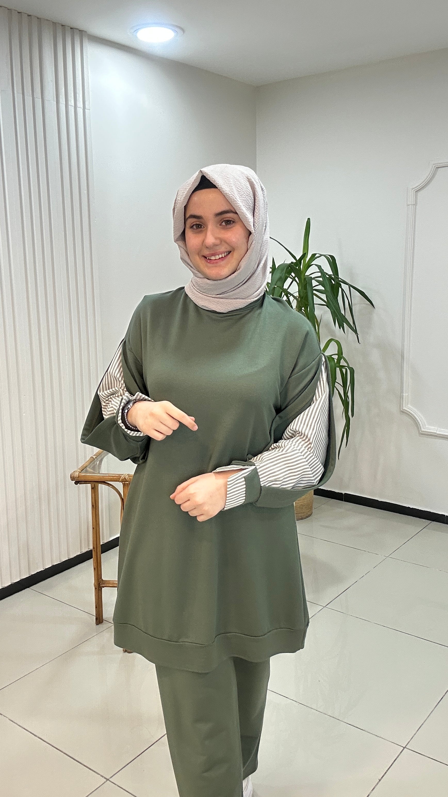 Kol detaylı iki iplik takım