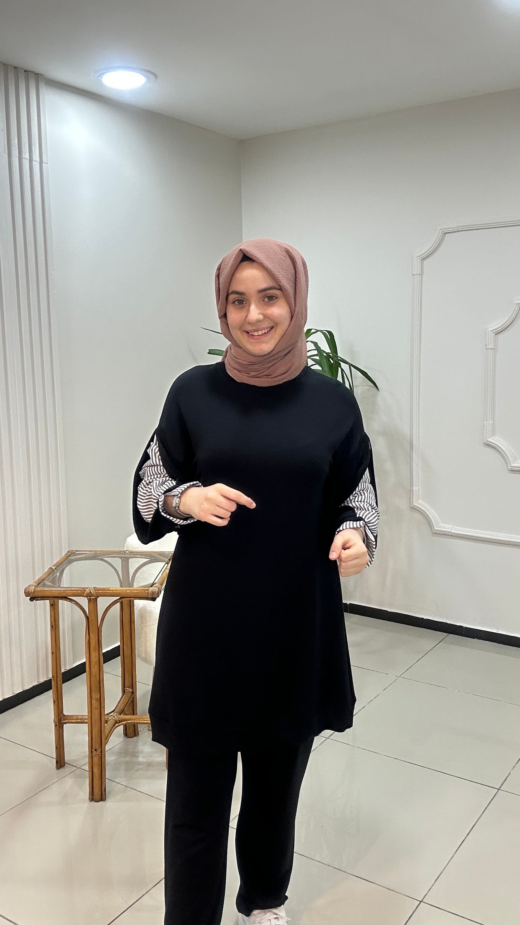 Kol detaylı iki iplik takım