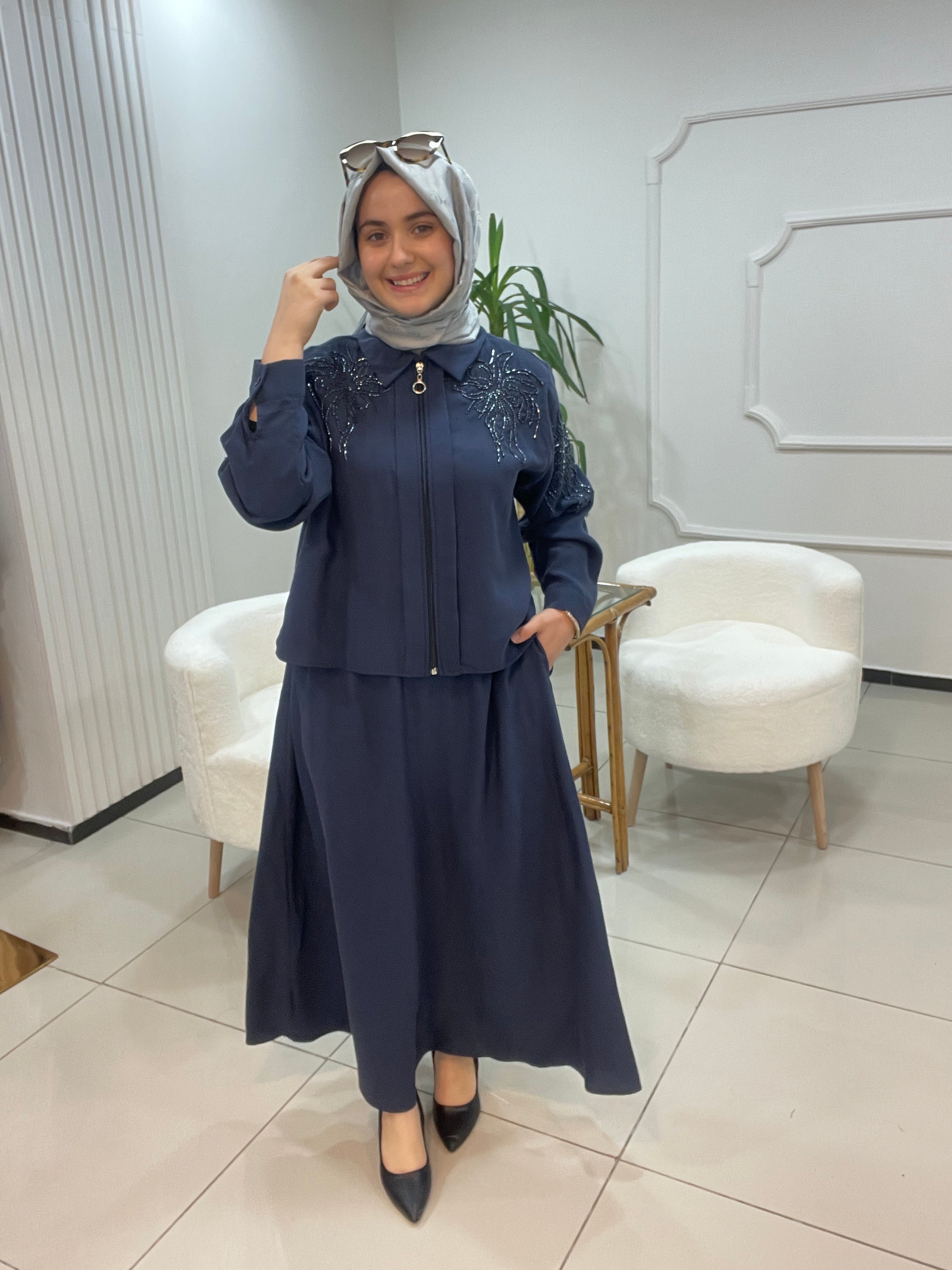 Şah Etekli Takım