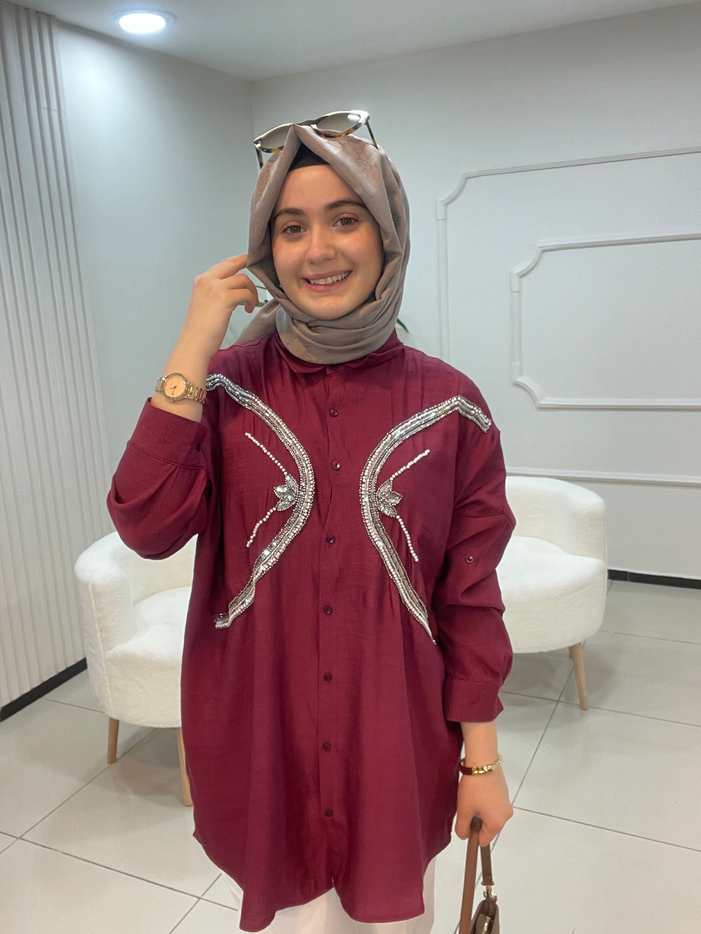 Gümüş Taş Detaylı Gömlek