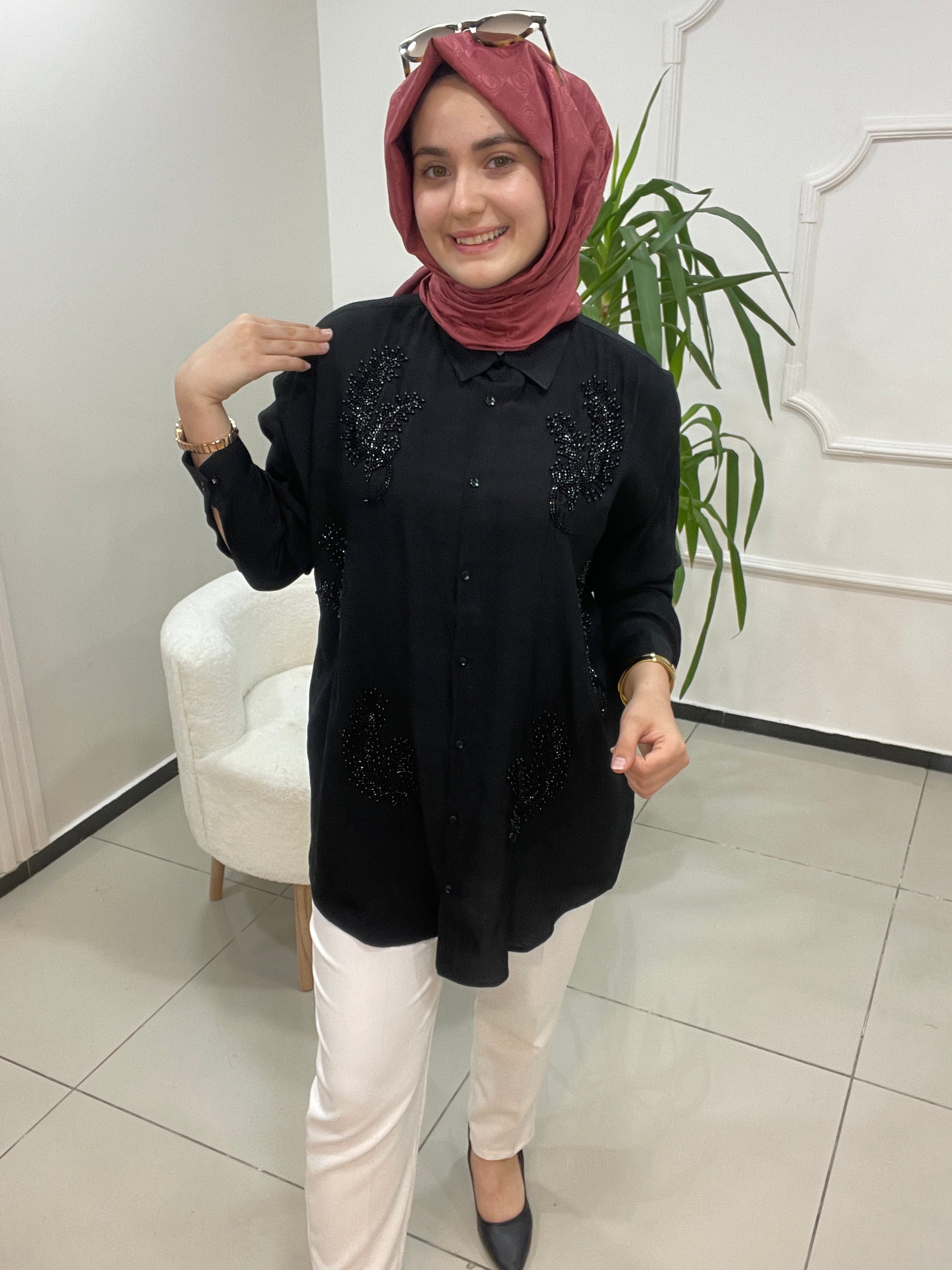 Kuş Tüyü Detaylı Gömlek
