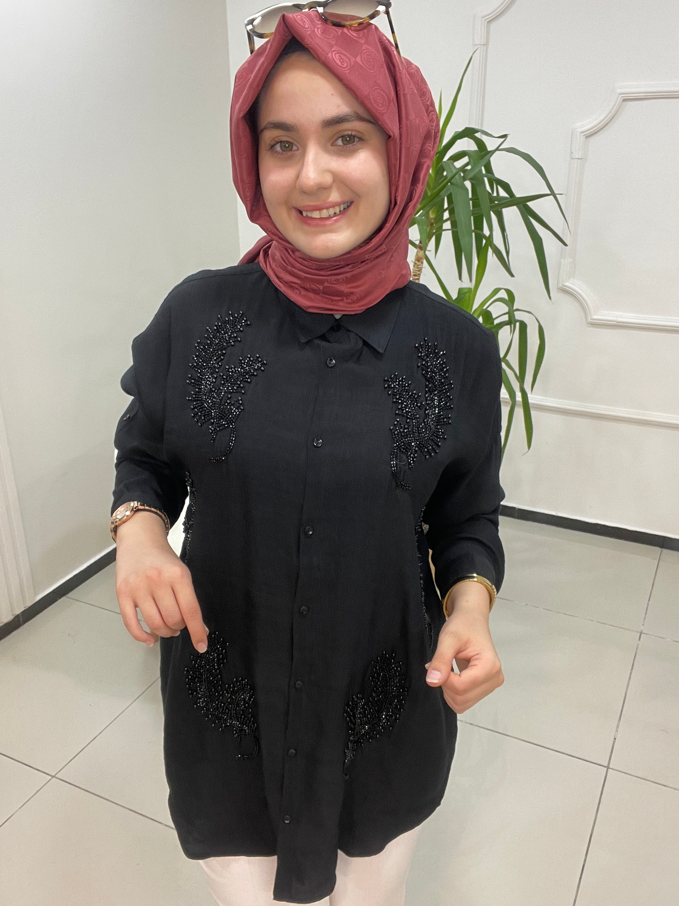 Kuş Tüyü Detaylı Gömlek