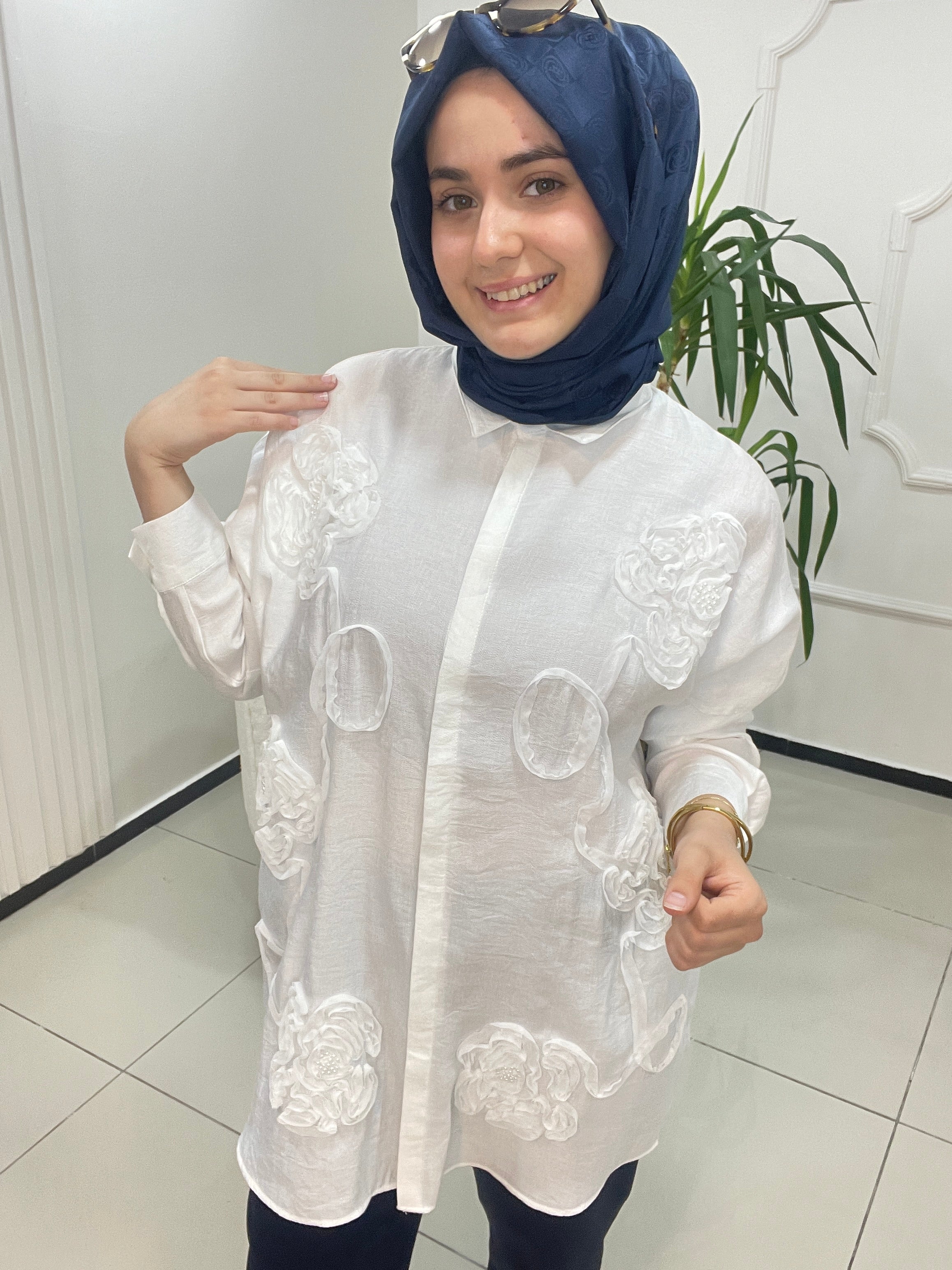 Şerit Gül Desen Gömlek