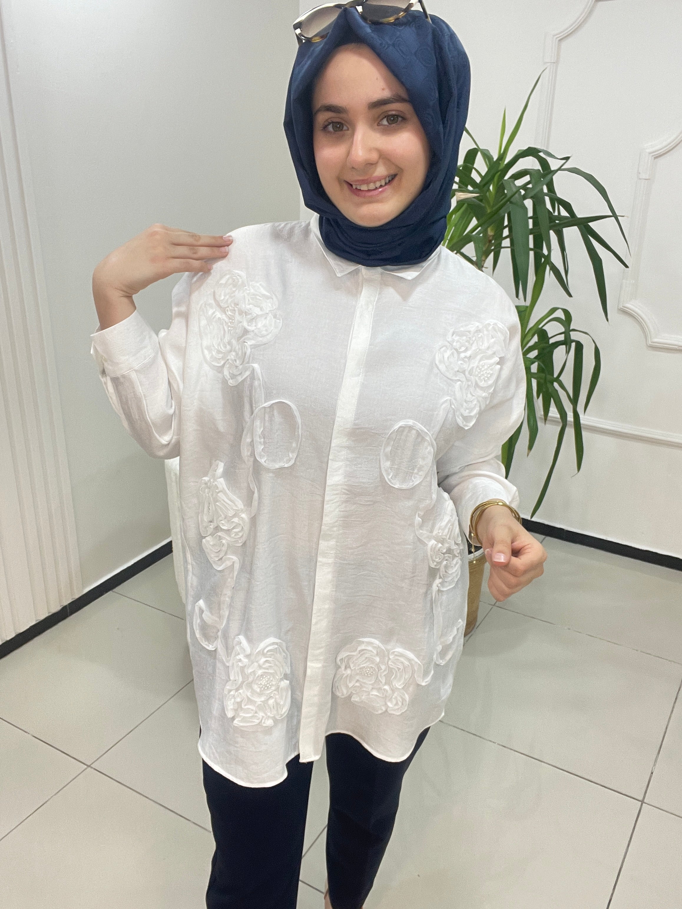 Şerit Gül Desen Gömlek
