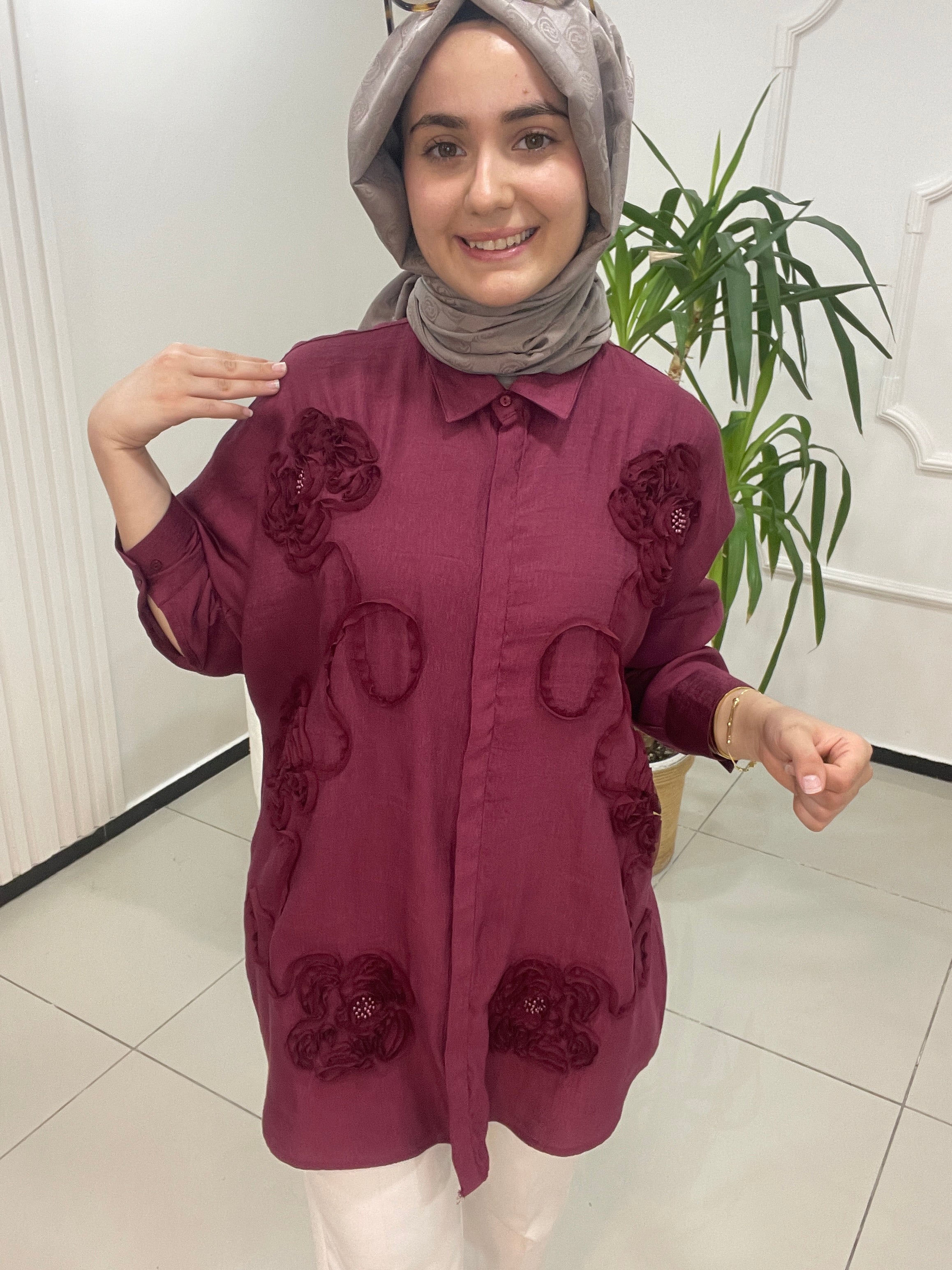 Şerit Gül Desen Gömlek