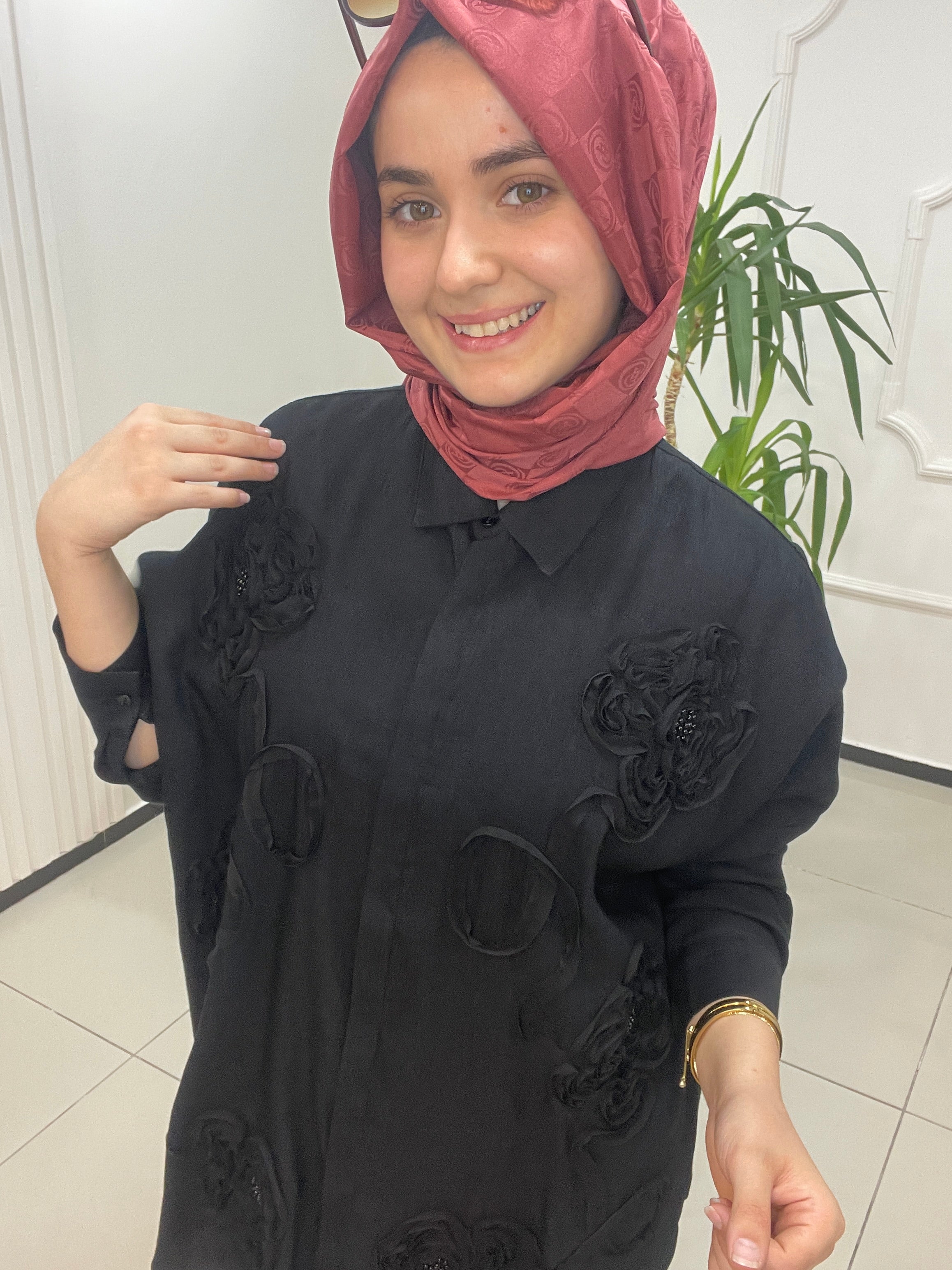 Şerit Gül Desen Gömlek