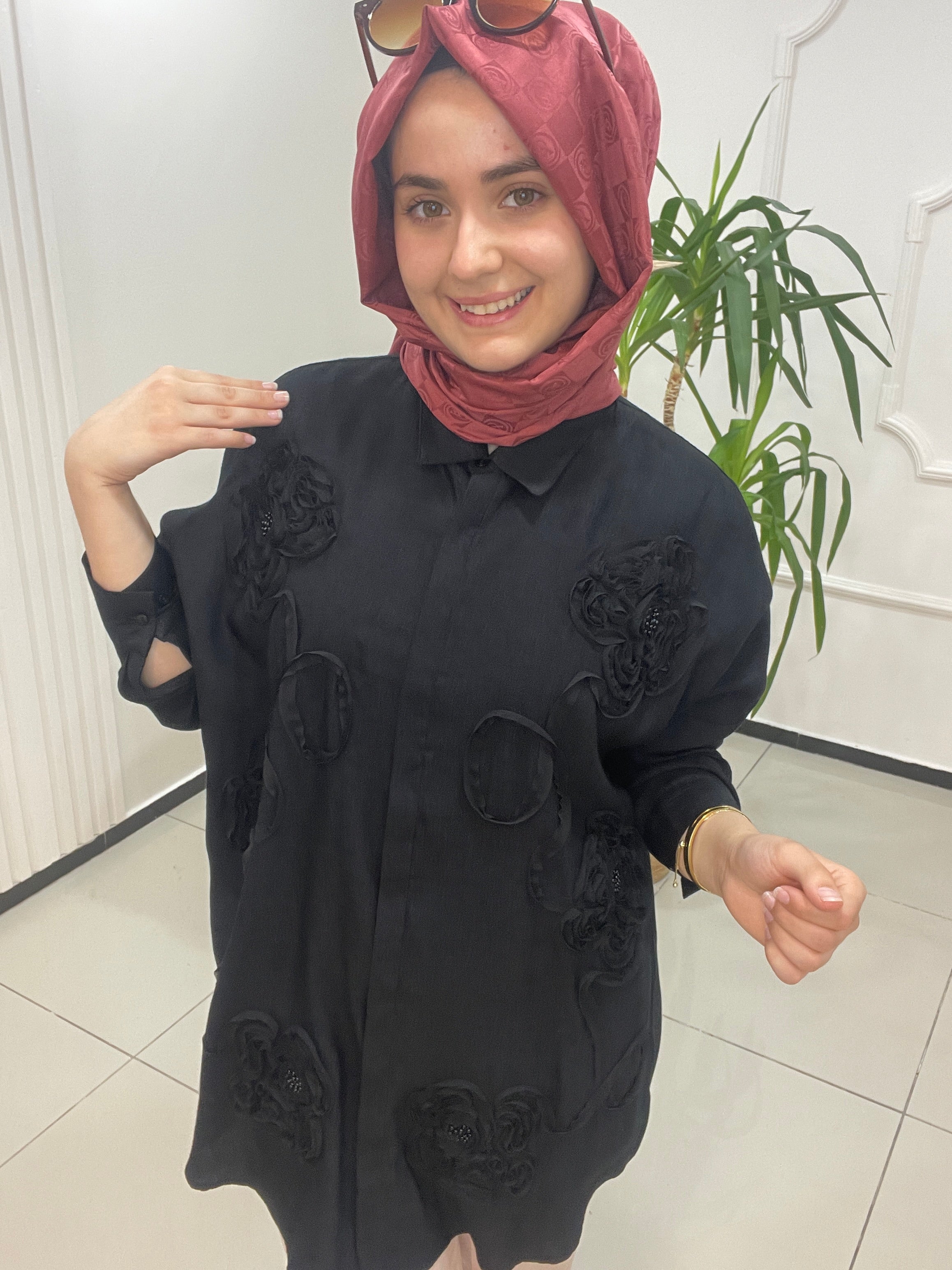 Şerit Gül Desen Gömlek