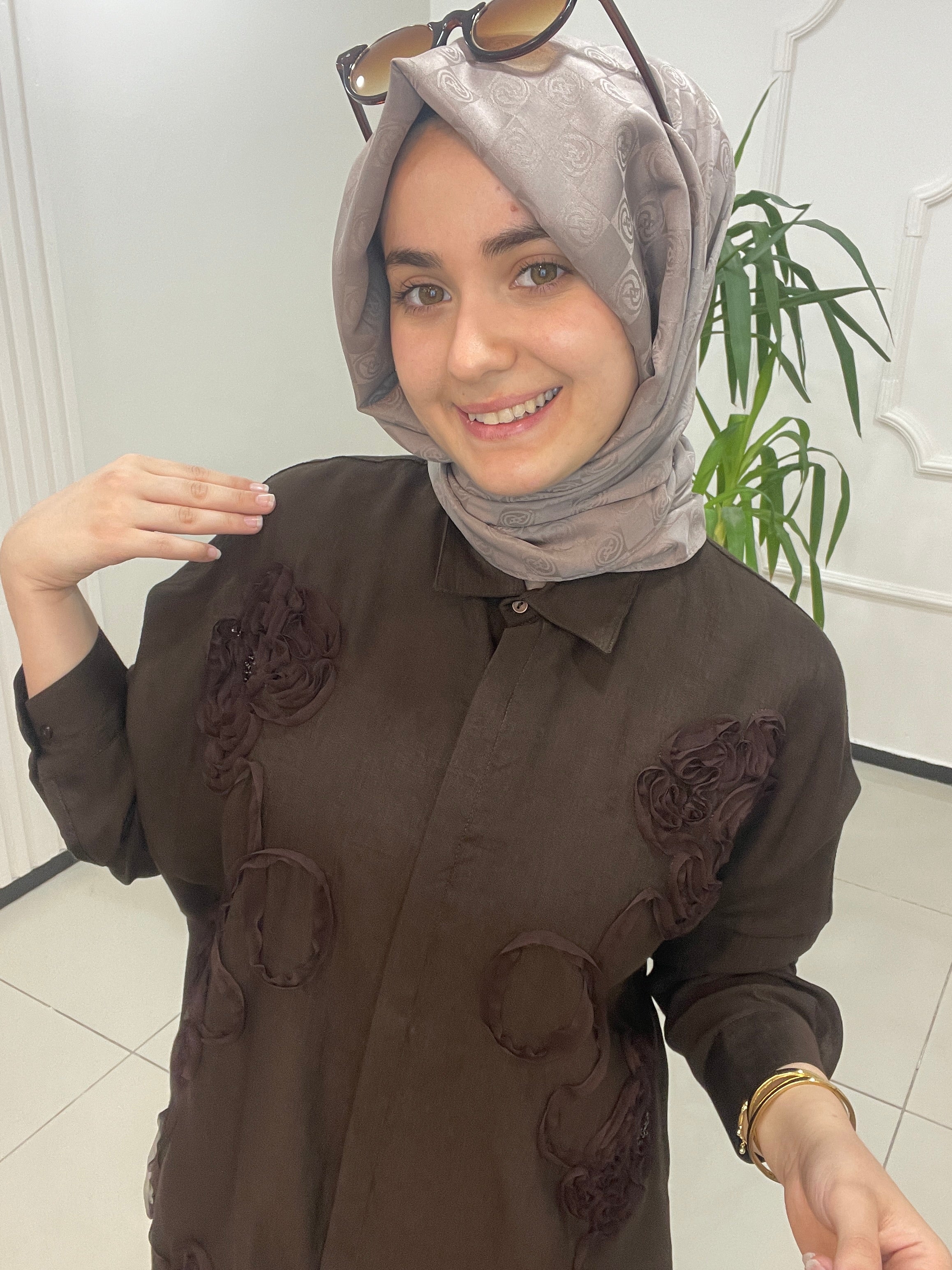 Şerit Gül Desen Gömlek